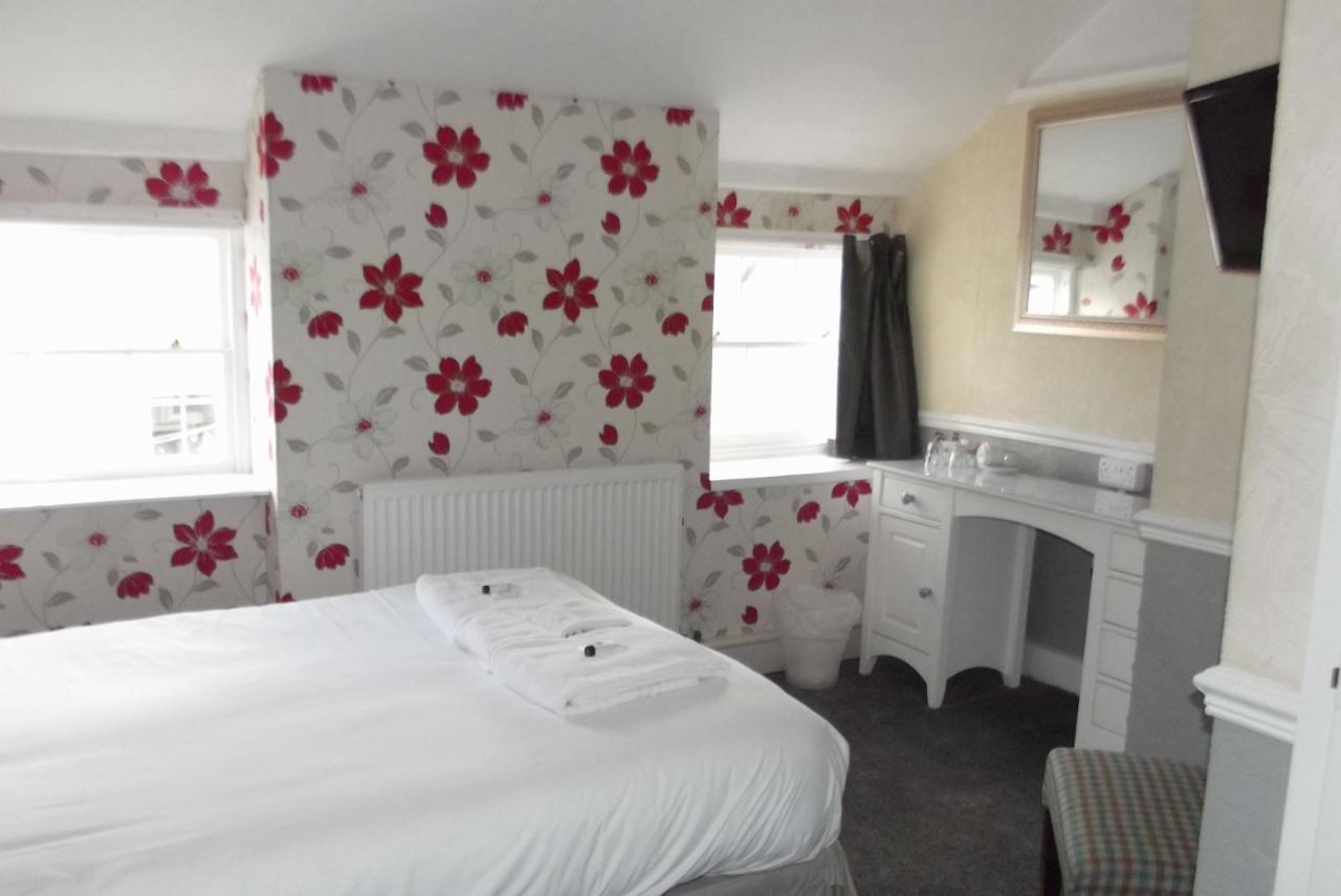 The Liverpool Arms Hotel 보마리스 외부 사진