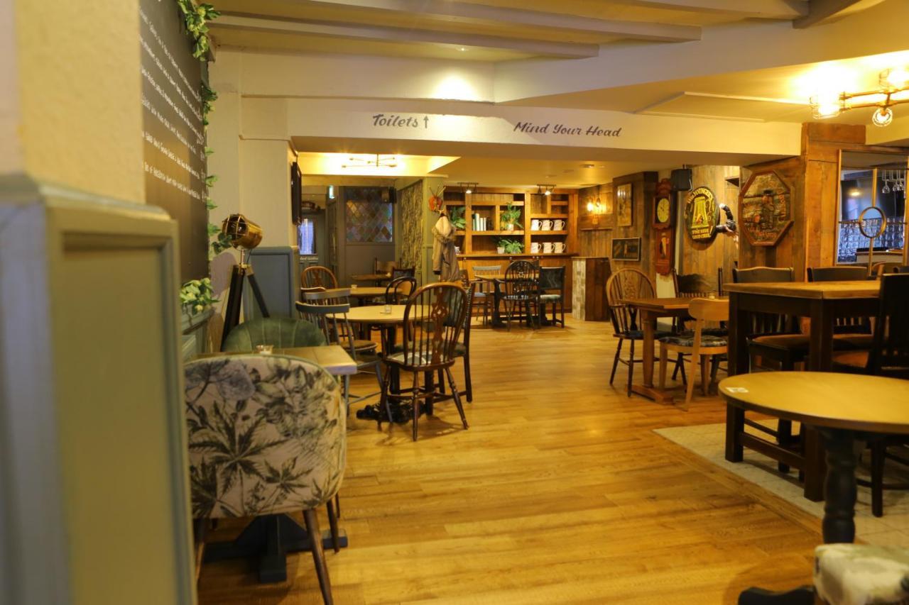 The Liverpool Arms Hotel 보마리스 외부 사진